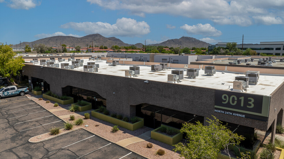 2320 W Mission Ln, Phoenix, AZ for lease - Building Photo - Image 2 of 9