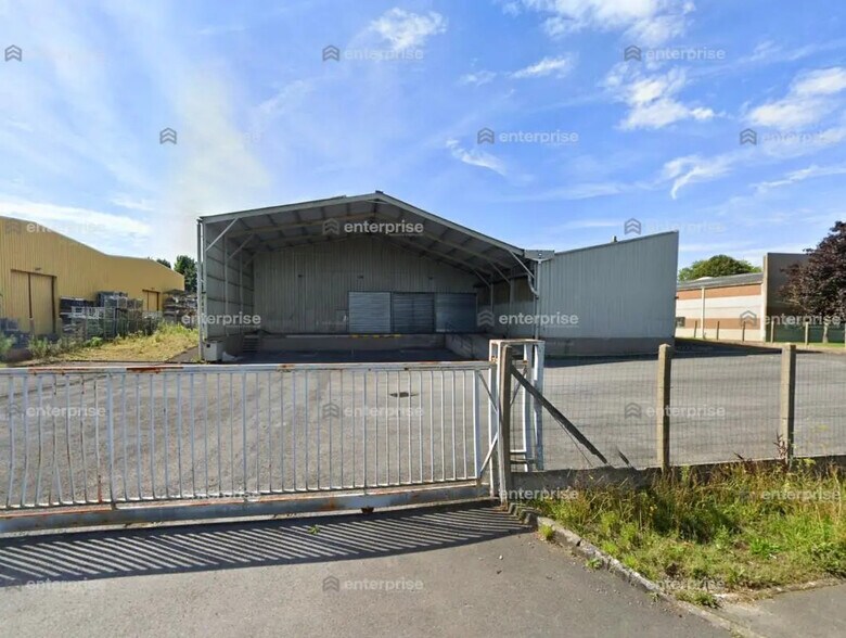 Flex in Seclin for sale - Building Photo - Image 2 of 7