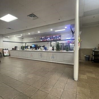 13180-13190 Palm Dr, Desert Hot Springs, CA for lease Interior Photo- Image 1 of 9