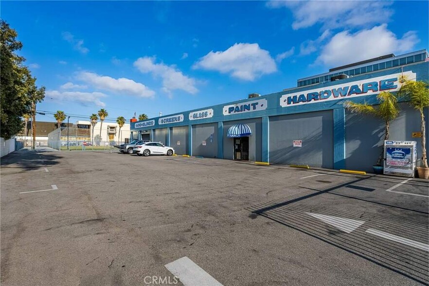 714 Pine Ave, Long Beach, CA for sale - Building Photo - Image 1 of 17