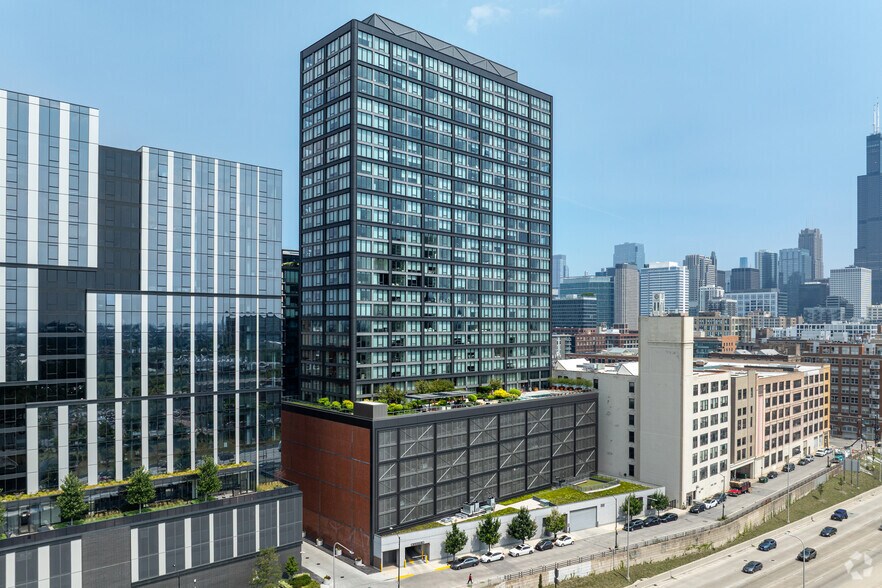 1035 W Van Buren St, Chicago, IL for sale - Primary Photo - Image 1 of 1