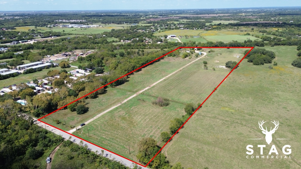 2701 Greenleaf Circle, Denton, TX for sale - Primary Photo - Image 1 of 7