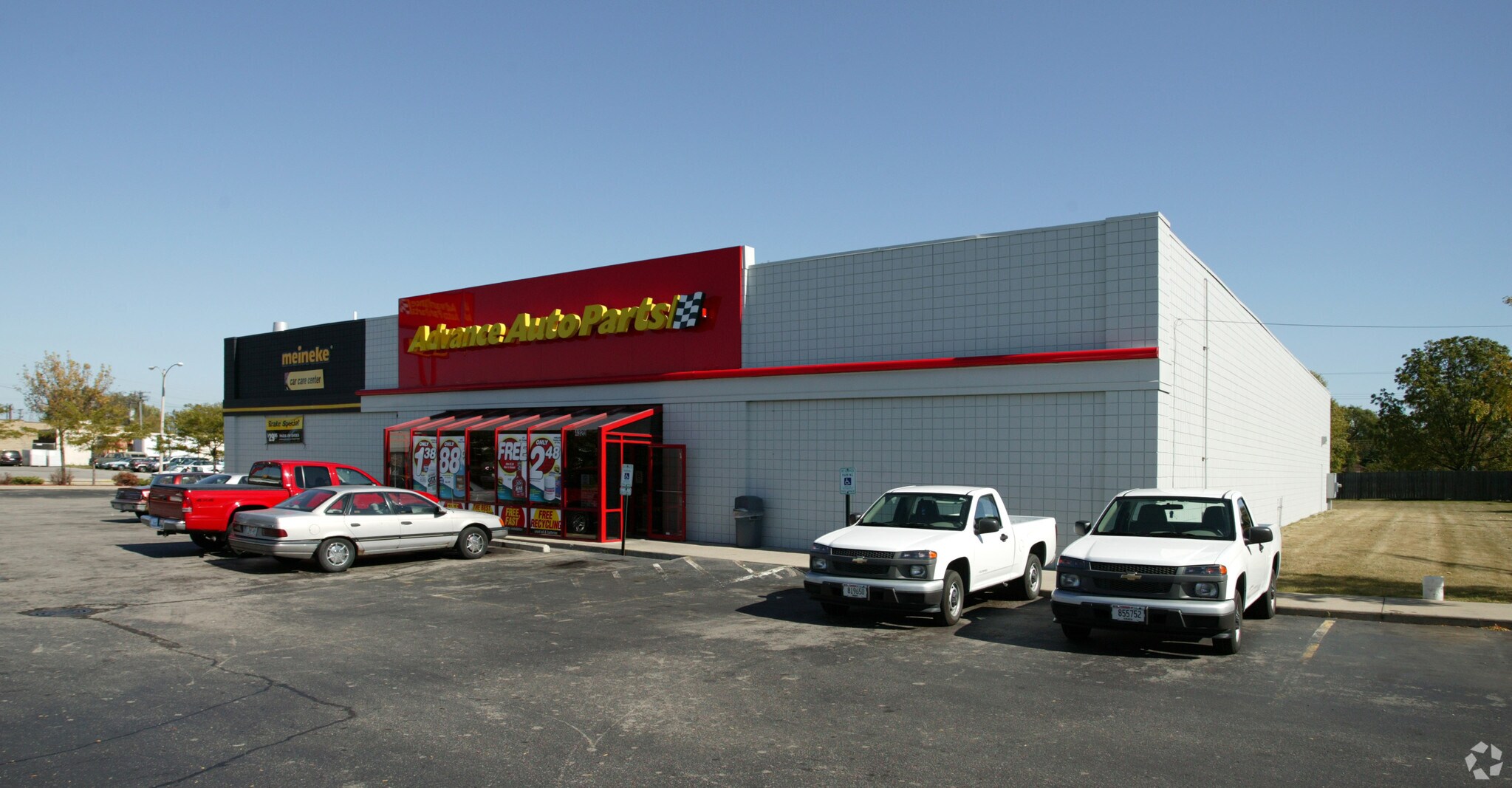 4320 S 27th, Milwaukee, WI for lease Primary Photo- Image 1 of 2