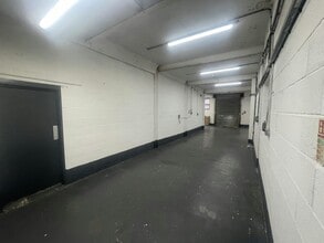 Whieldon Rd, Stoke On Trent for lease Interior Photo- Image 2 of 4