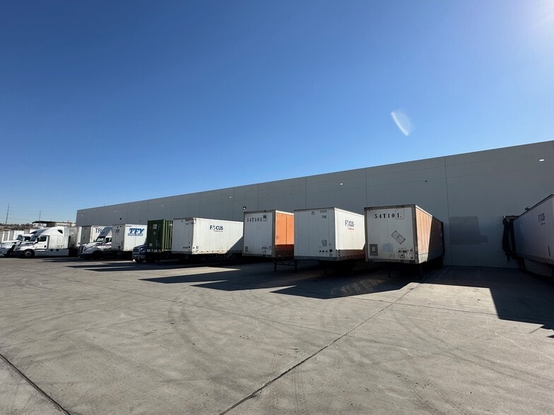 1101 Burgundy St, El Paso, TX for lease - Building Photo - Image 3 of 8