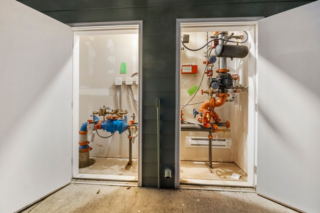 20503 193rd Ave E, Orting, WA for sale Interior Photo- Image 1 of 22