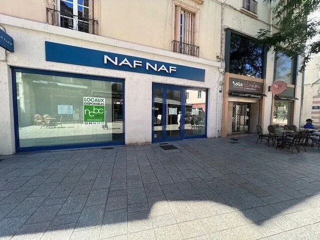 Retail in Chalon-sur-Saône for lease Building Photo- Image 1 of 9