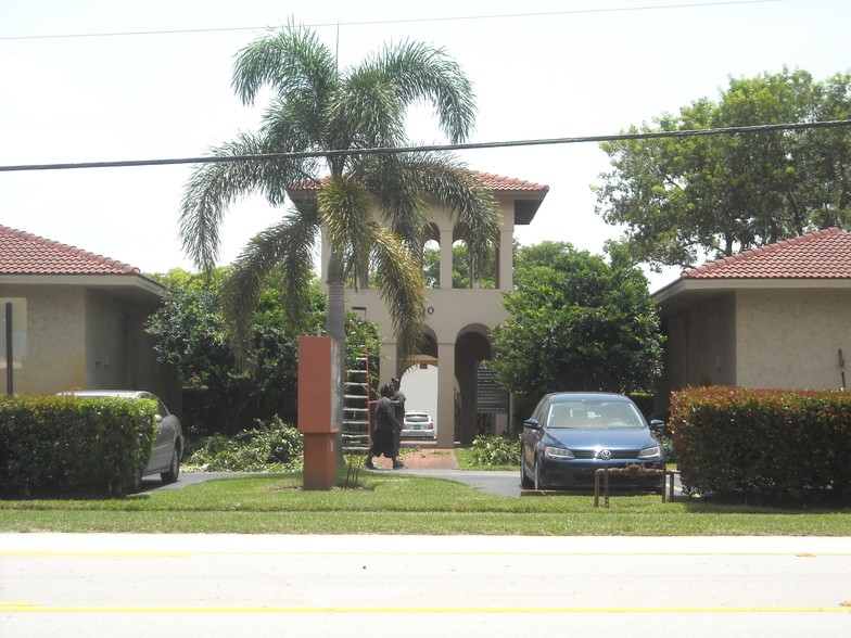 7390 NW 5th St, Plantation, FL for lease - Building Photo - Image 2 of 4