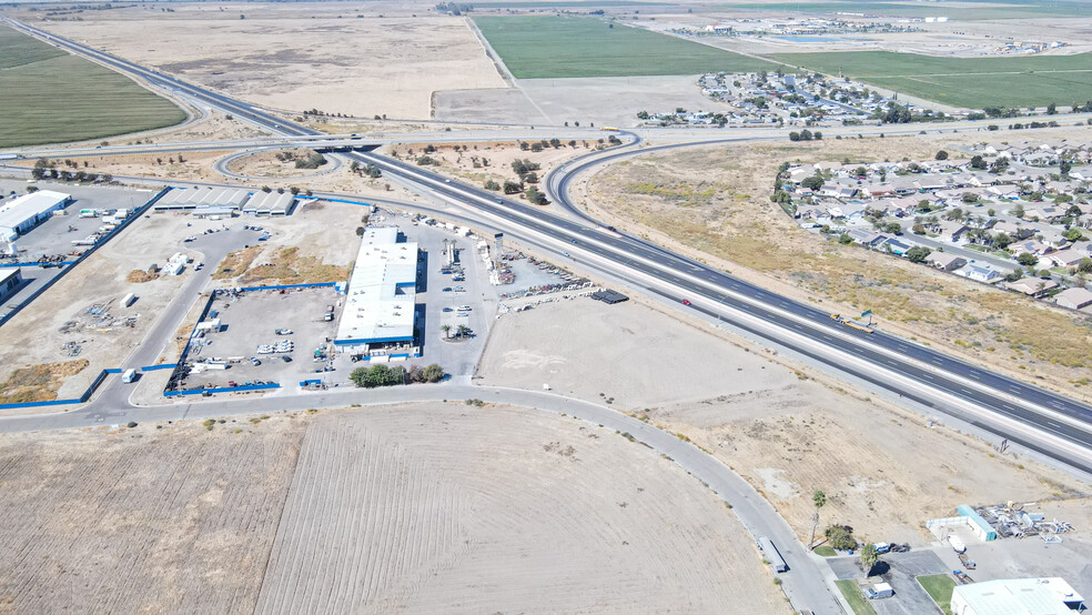 855 Commerce, Lemoore, CA for sale - Aerial - Image 1 of 5