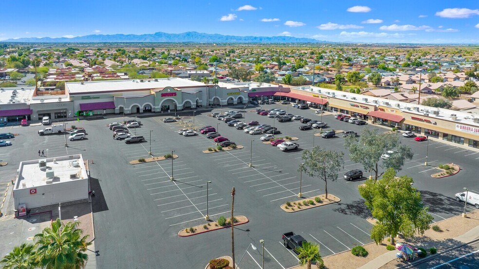 10720 W Indian School Rd, Phoenix, AZ for lease - Building Photo - Image 2 of 4