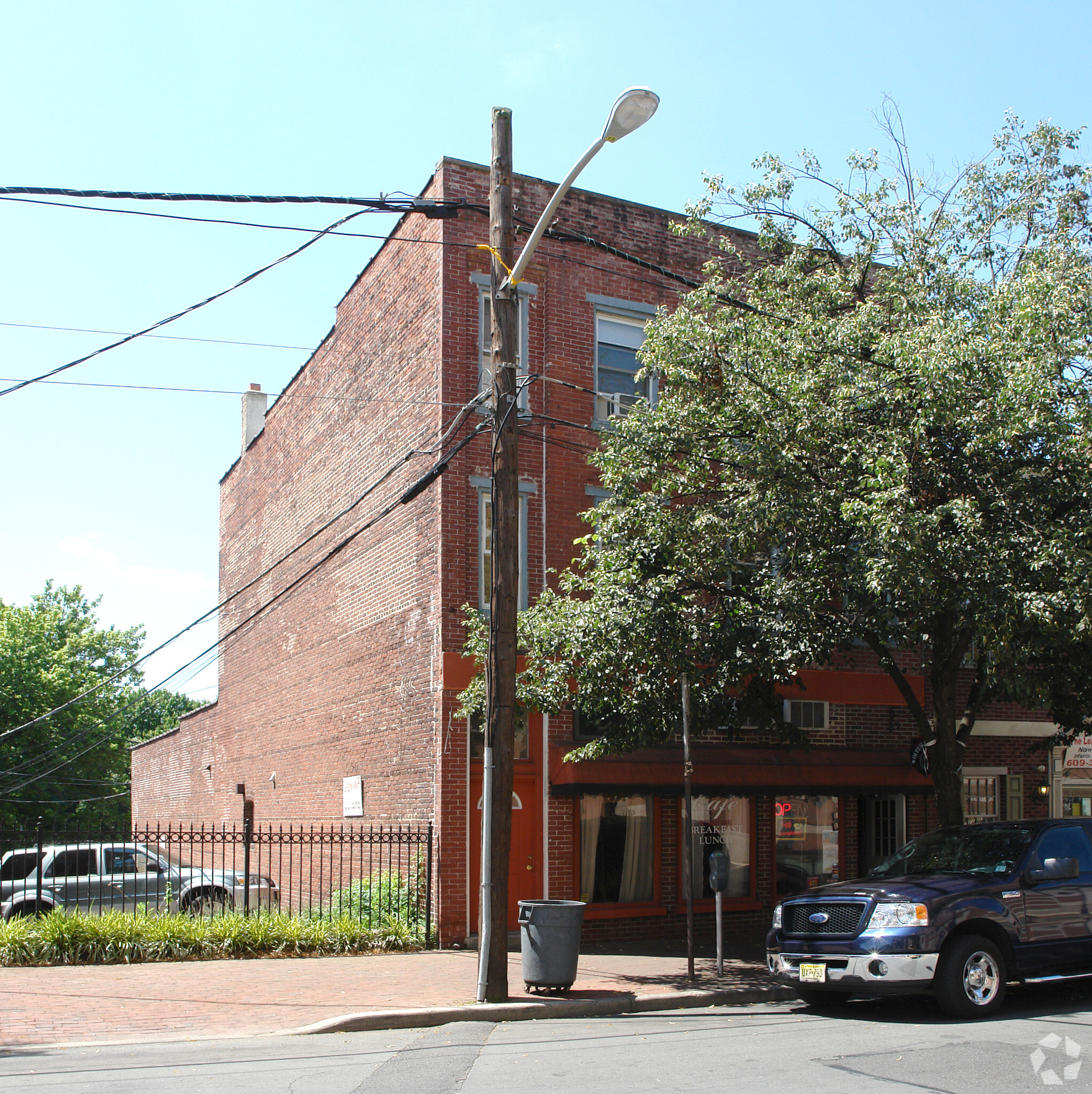 241 E Front St, Trenton, NJ for sale Primary Photo- Image 1 of 1