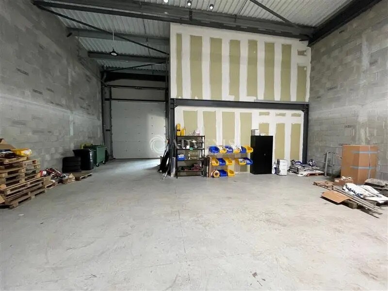 Flex in Blanquefort for lease Interior Photo- Image 1 of 9