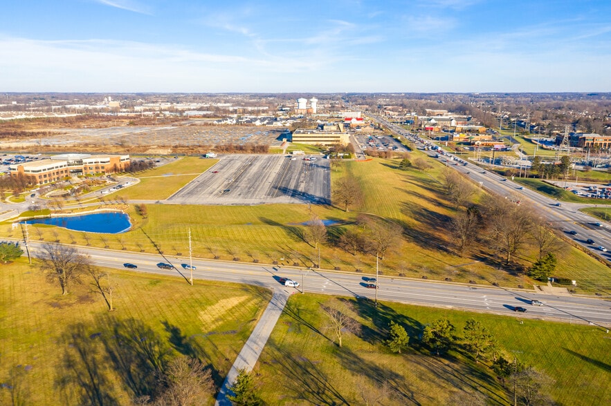 6150 E Broad St, Columbus, OH for sale - Primary Photo - Image 2 of 2