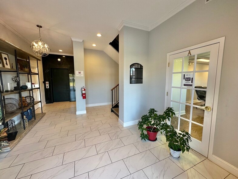 1818 E Main St, Easley, SC for lease - Building Photo - Image 3 of 11