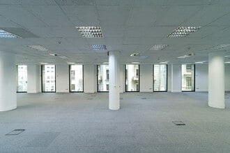 Calle de Leganitos, 47, Madrid, Madrid for lease Interior Photo- Image 2 of 4