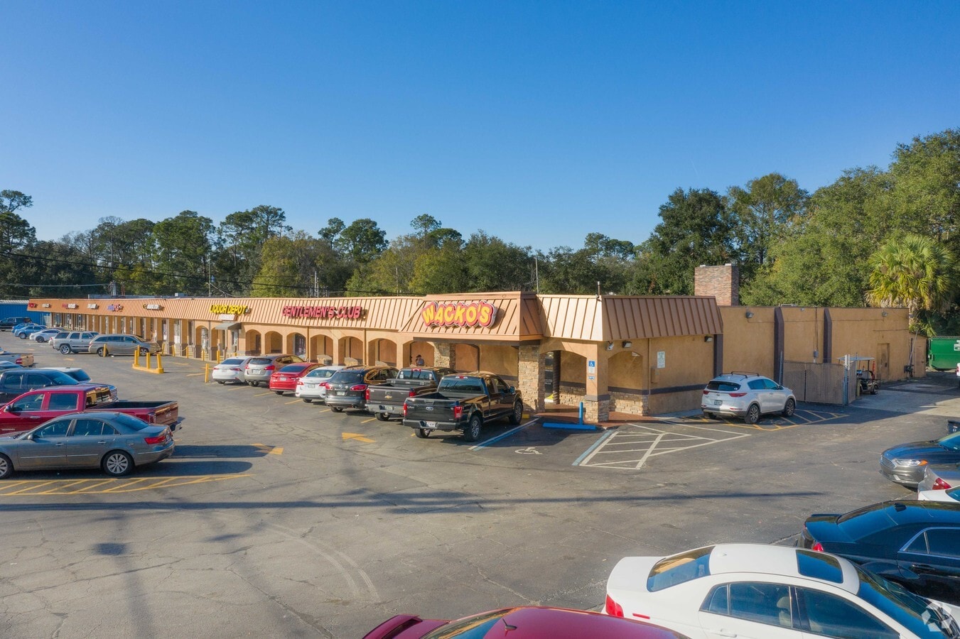 3597 Emerson St, Jacksonville, FL 32207