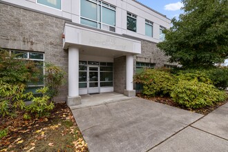 8820 59th Ave SW, Lakewood, WA for lease Building Photo- Image 2 of 7