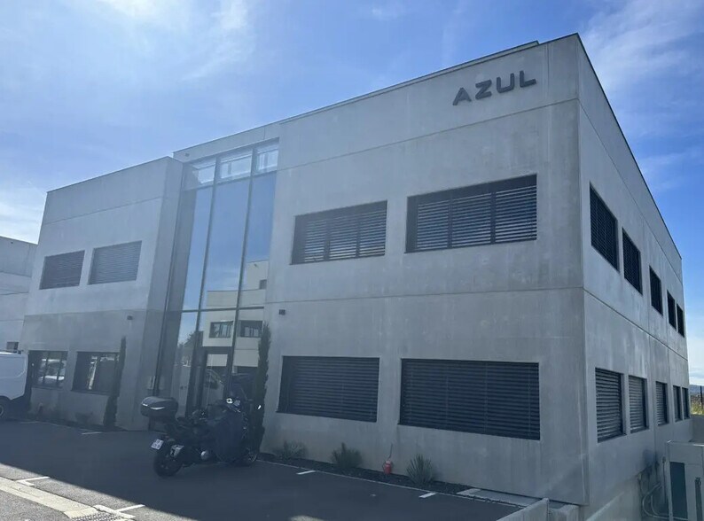 1306 Chemin Du Champ De Lière, Rillieux-la-Pape for sale - Building Photo - Image 2 of 7