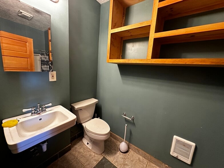 749 Atlas Rd, Vader, WA for sale - Building Photo - Image 3 of 12