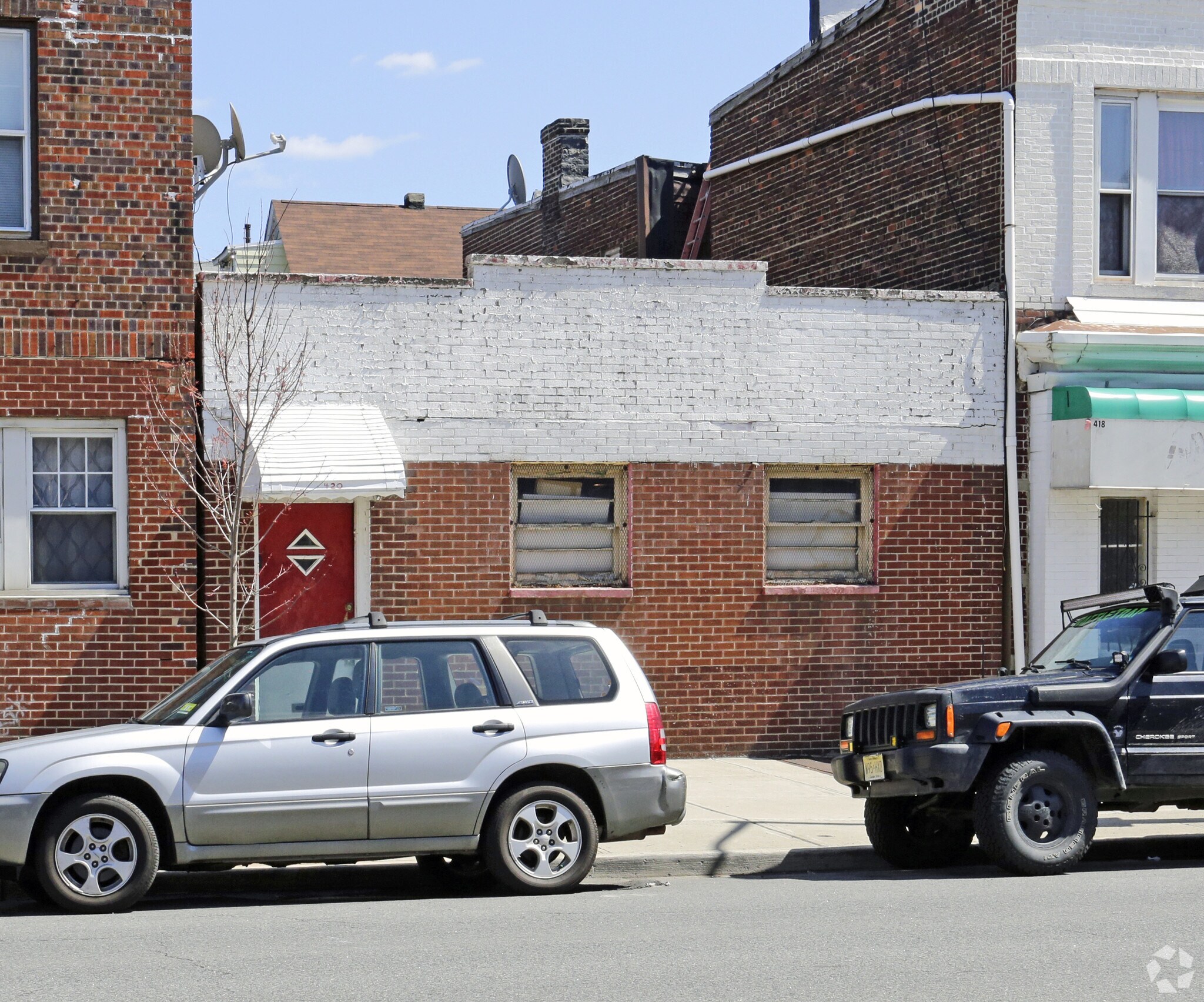 420 Avenue C, Bayonne, NJ for sale Primary Photo- Image 1 of 1