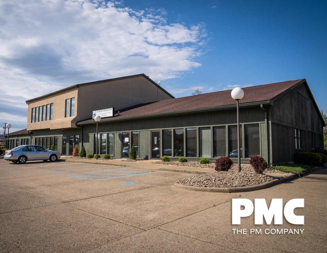 1100 9th St, Vienna, WV 26105 Grand Plaza