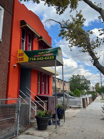 265 Lott Ave, Brooklyn, NY for sale - Primary Photo - Image 1 of 5