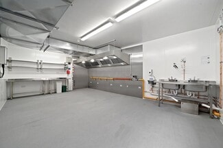 More details for 110-118 Markfield Rd, London - Industrial for Lease