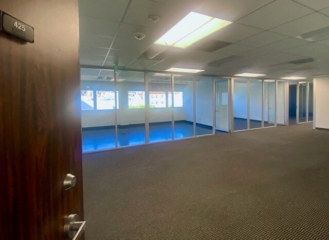 6565 W Sunset Blvd, Hollywood, CA for lease Interior Photo- Image 1 of 6