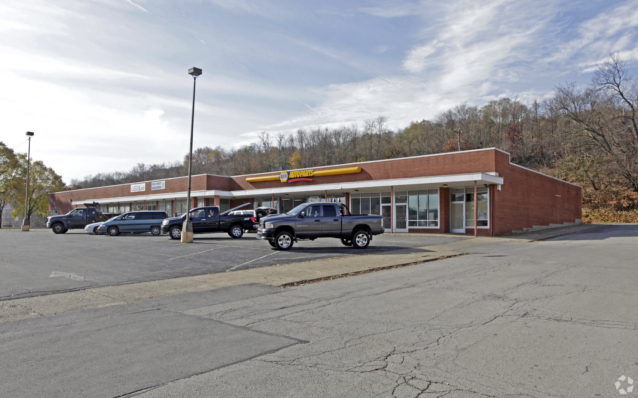 2103-2115 9th Ave, Beaver Falls, PA for sale Primary Photo- Image 1 of 1
