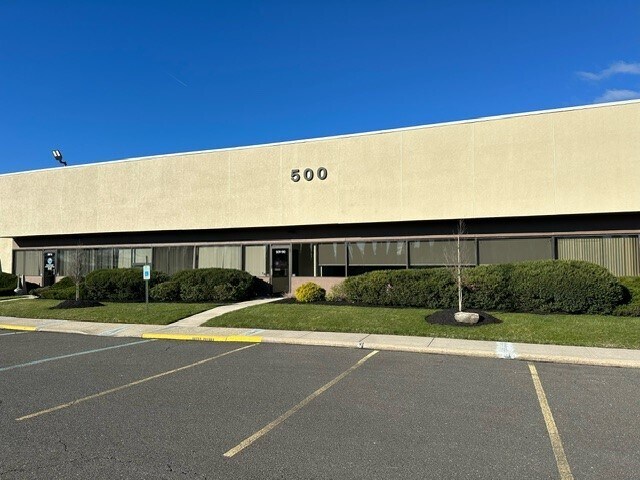 500 Airport Executive Park, Nanuet, NY for lease - Building Photo - Image 1 of 7