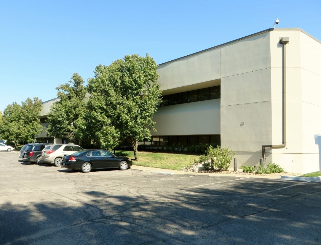 1431 S Bluffview St, Wichita, KS, 67218 - Medical Property For Lease on LoopNet.com