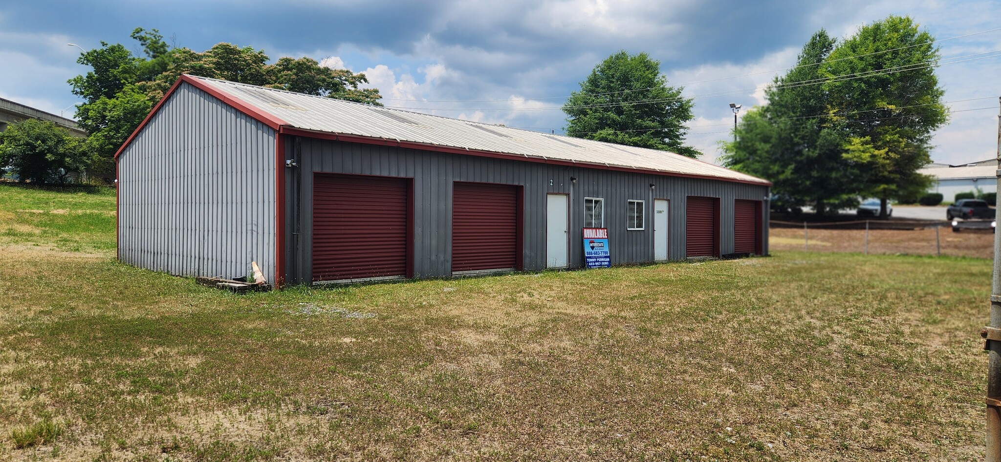 208 Second st, Bristol, TN for sale Primary Photo- Image 1 of 16