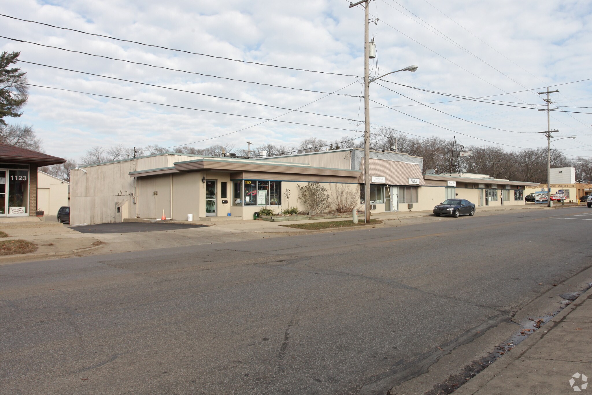 1137-1153 Burton St SE, Grand Rapids, MI for sale Primary Photo- Image 1 of 1
