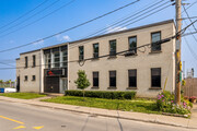 16 Prom Ronald, Montréal-Ouest QC - Warehouse