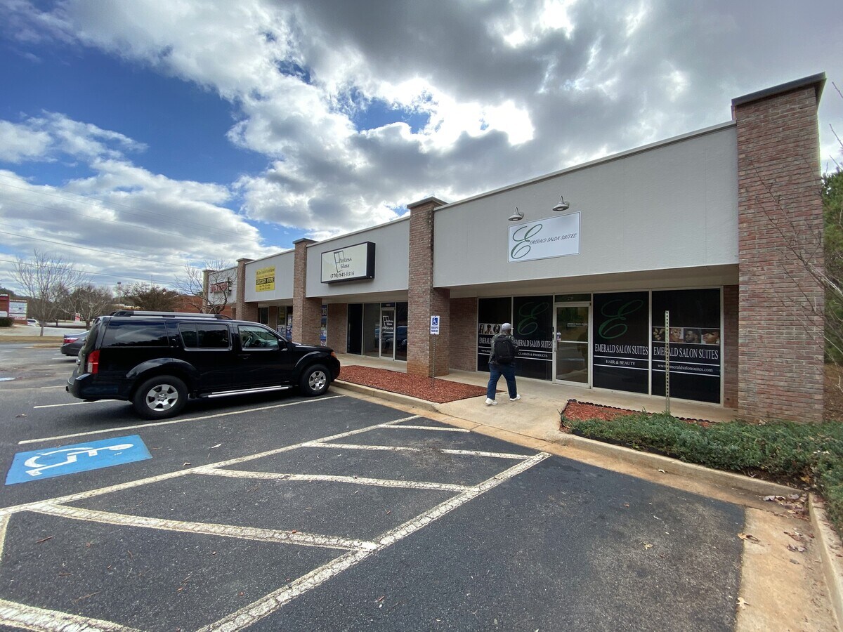 27312743 Mount Zion Pky, Jonesboro, GA 30236