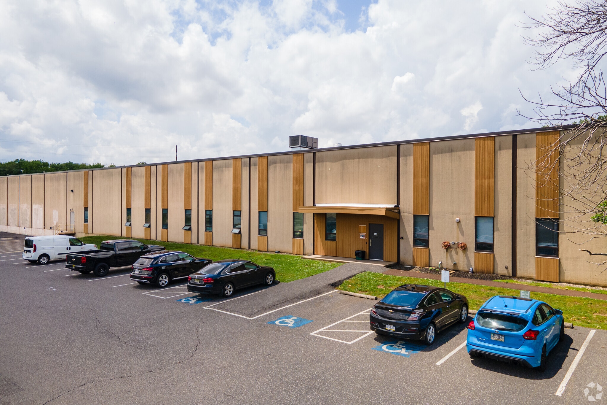 1100 Schwab Rd, Hatfield, PA for lease Primary Photo- Image 1 of 9