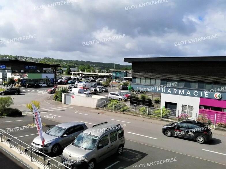 Office in Landerneau for lease - Building Photo - Image 3 of 8