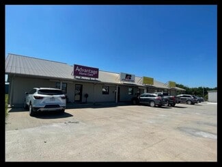 More details for 2005 N Missouri St, Macon, MO - Office for Sale