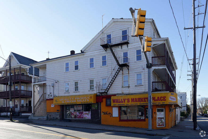 198 Front St, Woonsocket, RI for sale - Primary Photo - Image 1 of 1