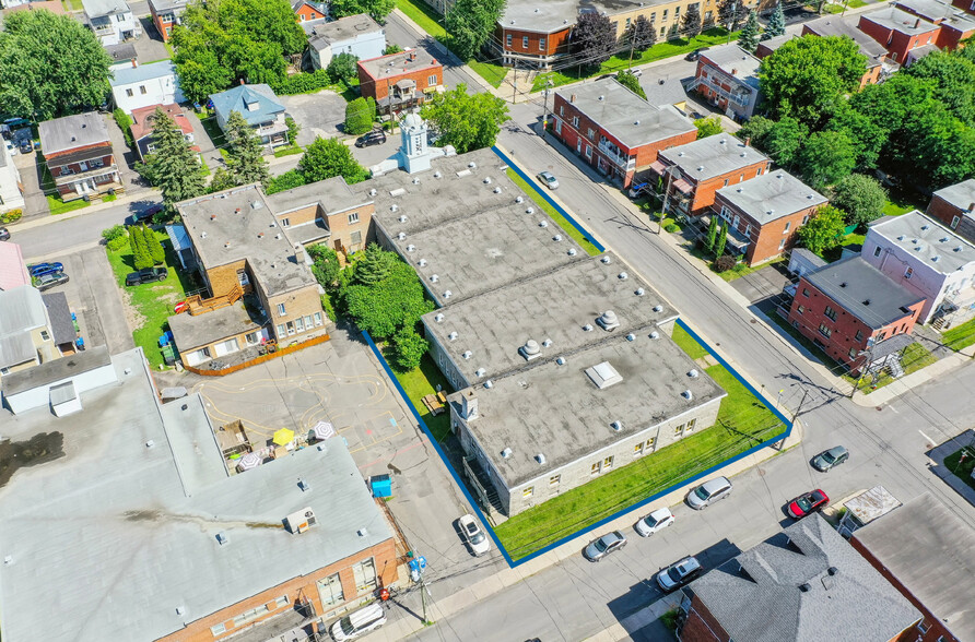 166 Rue Notre-Dame, Saint-jean-sur-richelieu, QC for sale - Aerial - Image 2 of 2