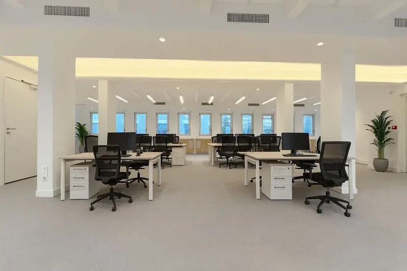 5 Rue Sextius Michel, Paris for lease Interior Photo- Image 1 of 13