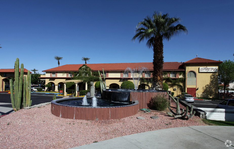 74-700 Highway 111, Palm Desert, CA for lease - Building Photo - Image 1 of 7