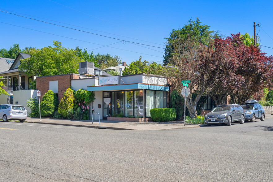 2906 NE Glisan St, Portland, OR for sale - Building Photo - Image 1 of 1