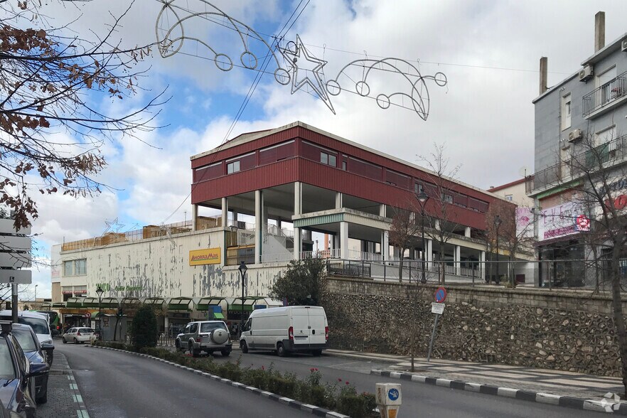 Retail in Arganda del Rey, Madrid for sale - Building Photo - Image 2 of 6