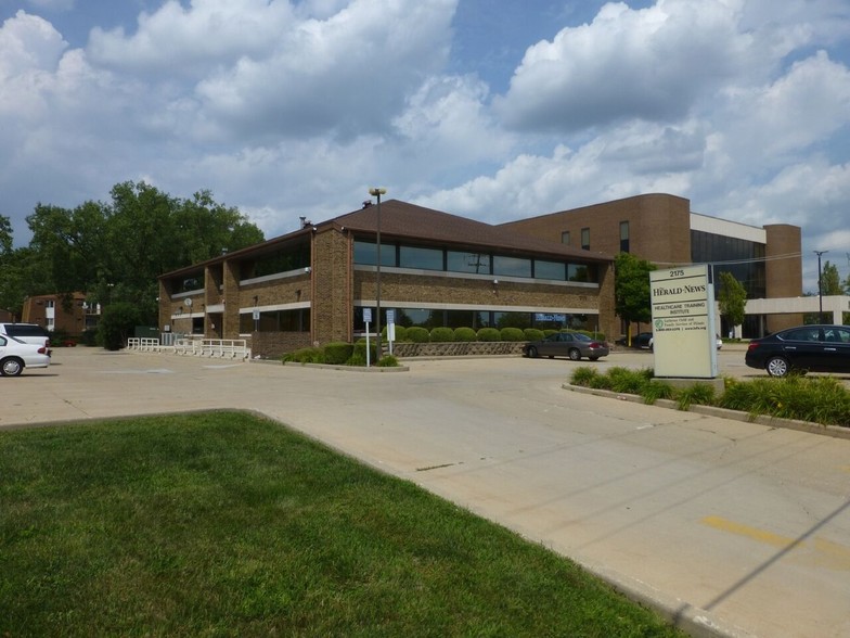 2175 Oneida, Joliet, IL for sale - Building Photo - Image 1 of 1