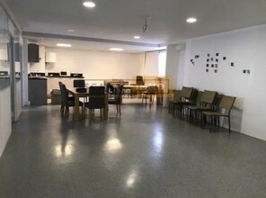 Office in Gometz-la-Ville for lease Interior Photo- Image 1 of 11