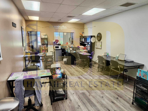 98-1247 Kaahumanu St, Aiea, HI for lease Interior Photo- Image 1 of 9