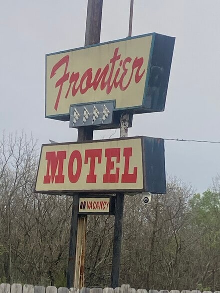 12015 E State Route 350, Kansas City, MO for sale - Building Photo - Image 2 of 13