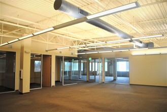 1383 N McDowell Blvd, Petaluma, CA for lease Interior Photo- Image 1 of 3