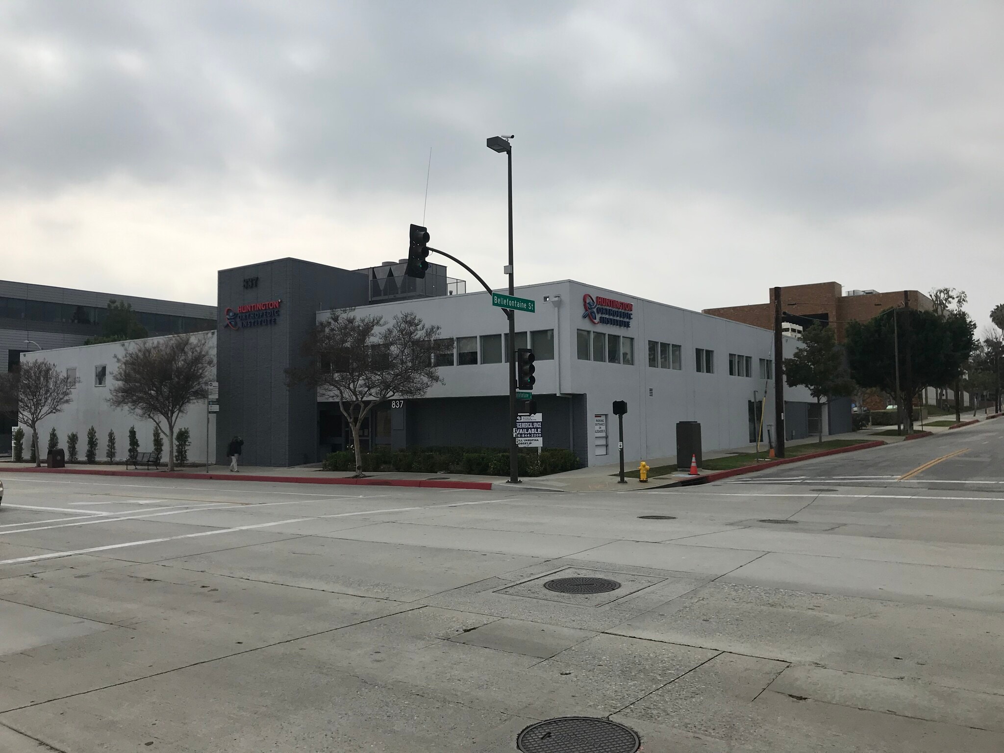 837 S Fair Oaks Ave, Pasadena, CA for lease Building Photo- Image 1 of 10